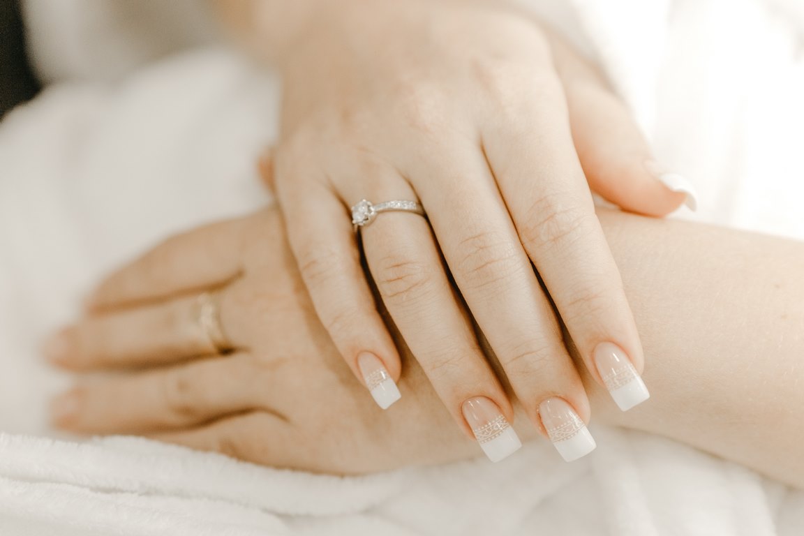 Jaki kolor paznokci wybrać na ślub?