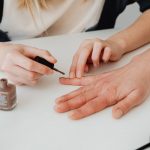 Jak zrobić paznokcie hybrydowe